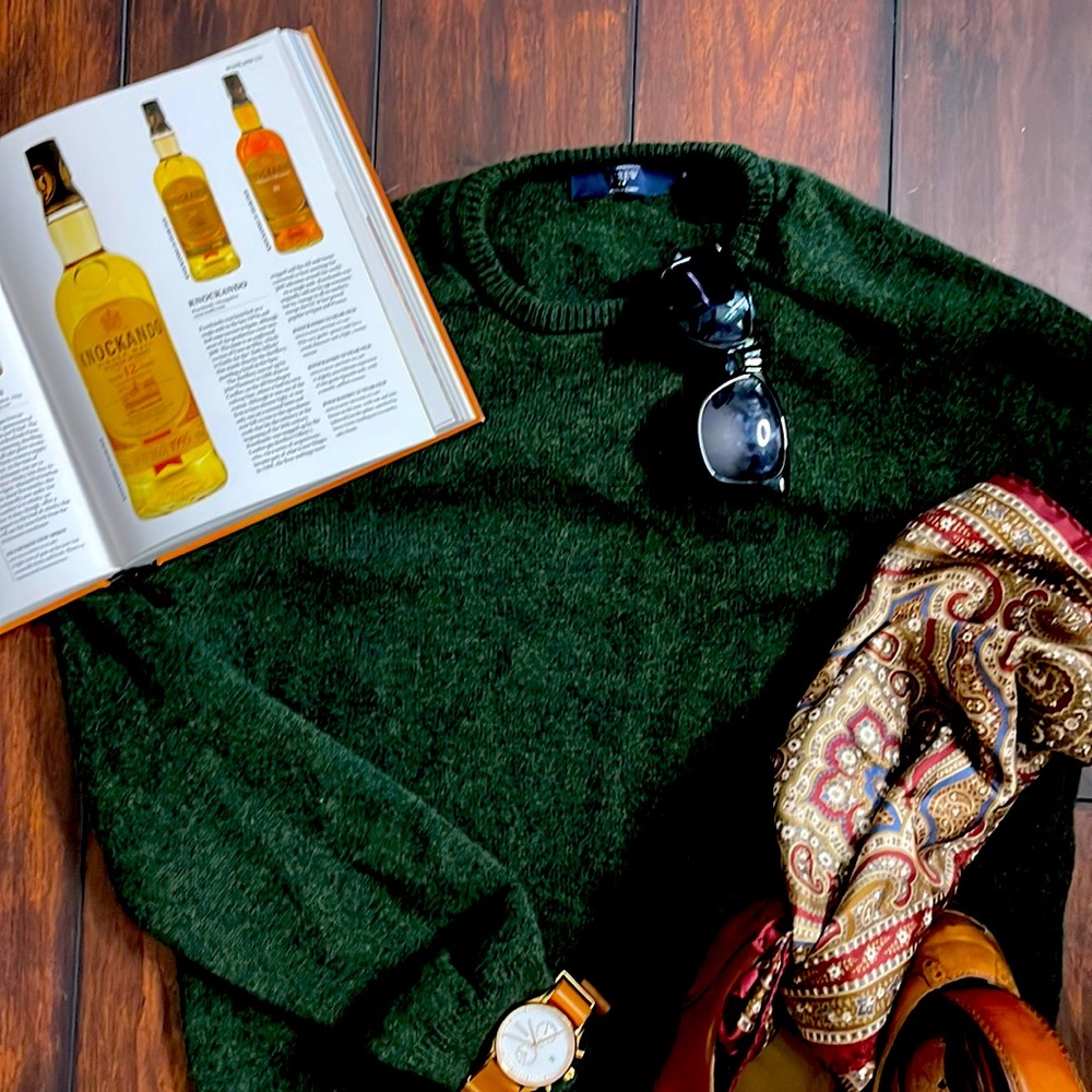 🌟 Upgrade Your Wardrobe with This Cozy J.Crew Sweater! 🧥